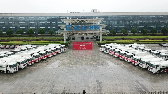 USDT钱包环境批量环卫装备发往柬埔寨，助力“一带一路”建设